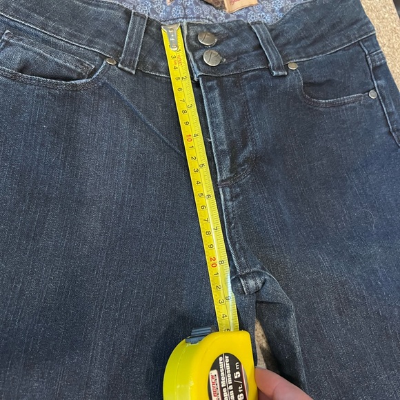 Paige Hidden Hills Bootcut Jeans size 28. - Picture 9 of 9